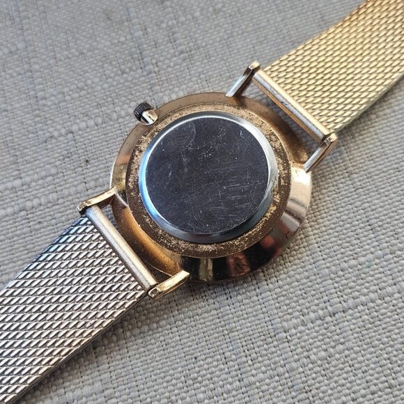 Geneva Ladies Wristwatch Rose gold Tone Mesh Metal Strap Analog Quartz Watch - Picture 9 of 11